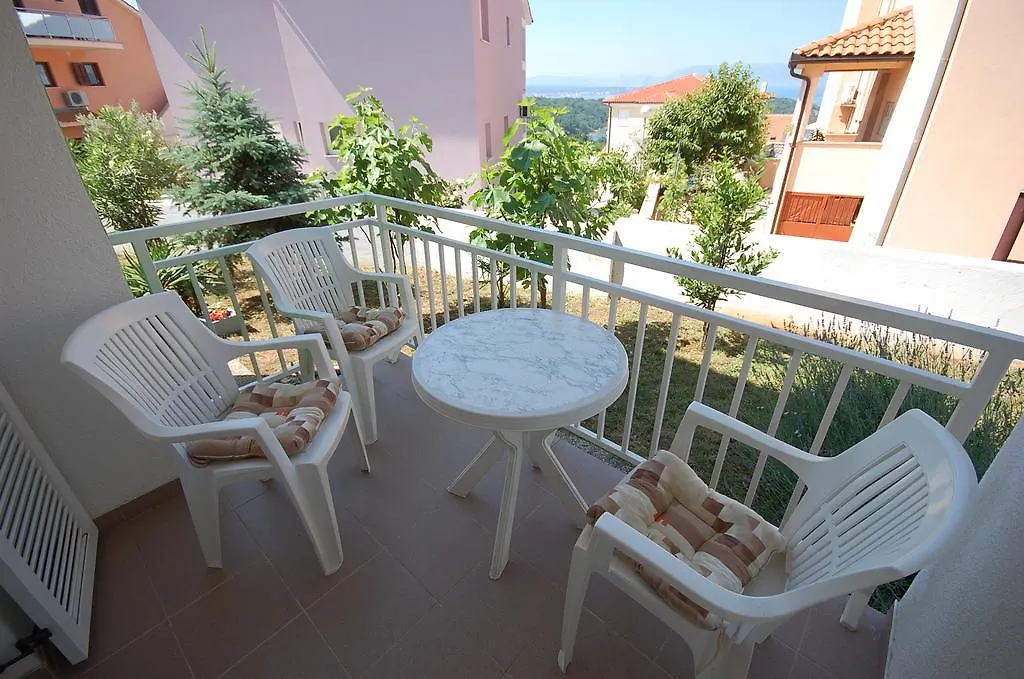 Apartments Fejer Njivice