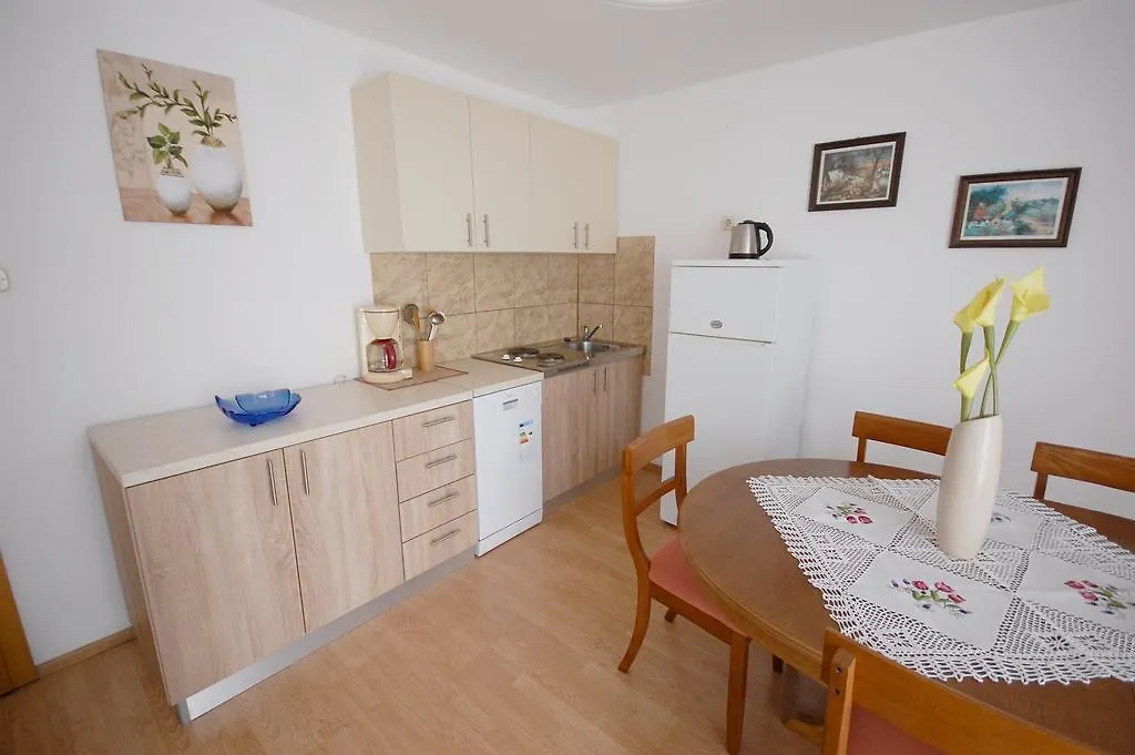 Apartments Fejer Njivice